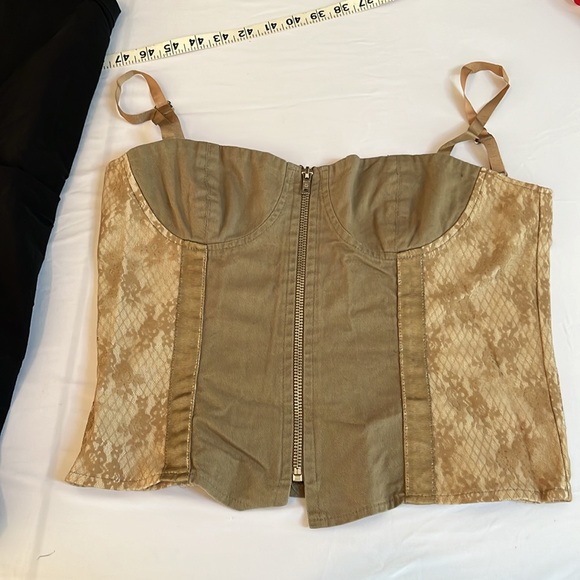 𝅺Yessica medium zip front tan corset denim like w/ lace overlay adjustable - Picture 1 of 7